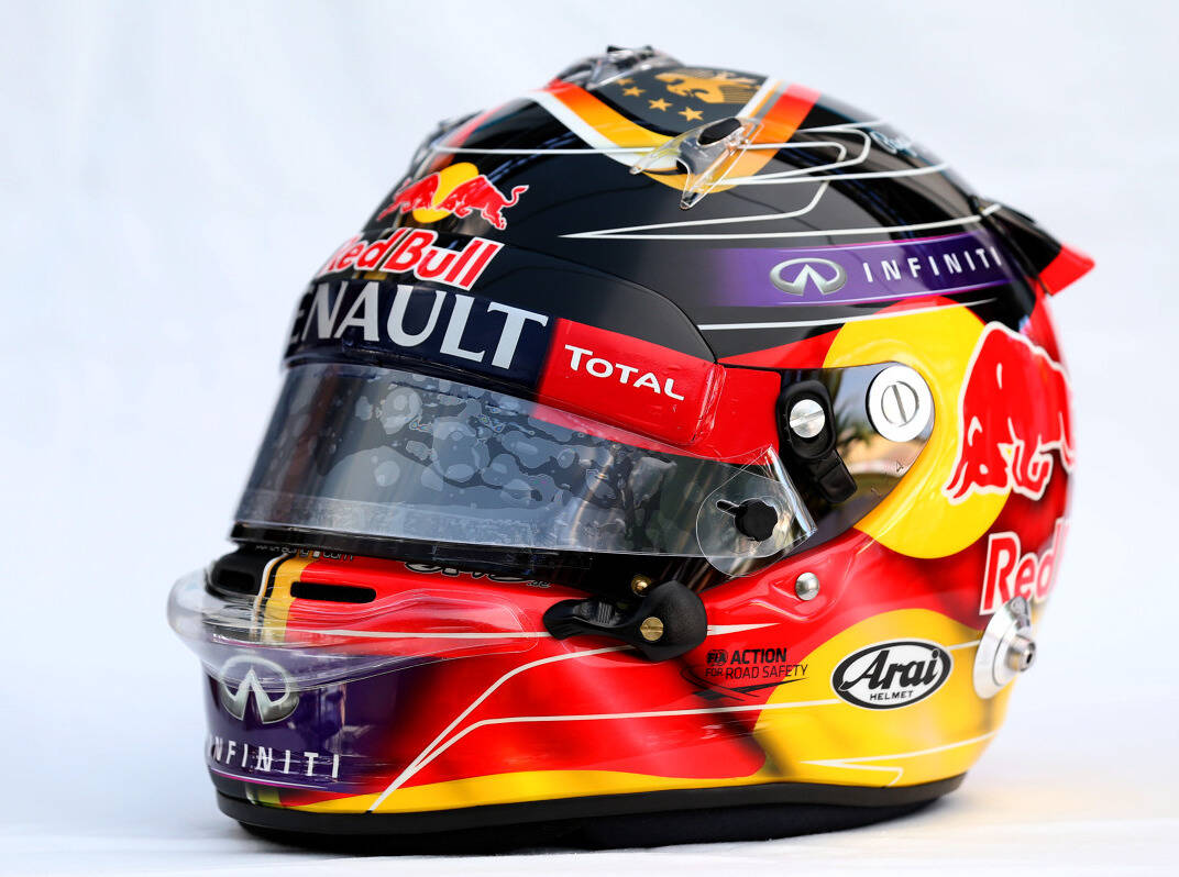 Foto zur News: Für den guten Zweck: Wird Sebastian Vettel zum Helm-Sünder?