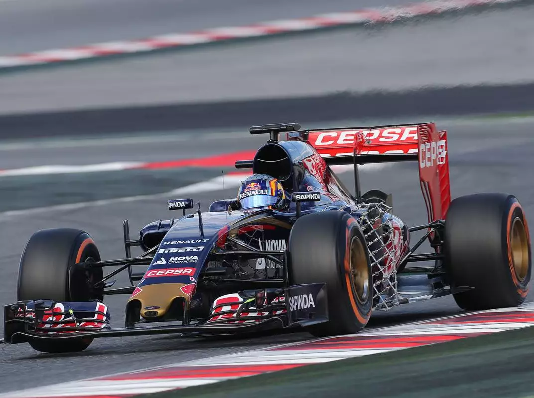 Carlos Sainz jun. Foto zur News: Toro Rosso: Carlos Sainz findet neues Paket prächtig