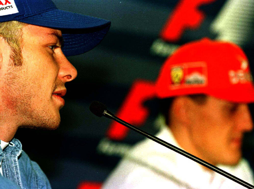 Foto zur News: Villeneuve: Stolz darauf, Michael Schumacher besiegt zu haben