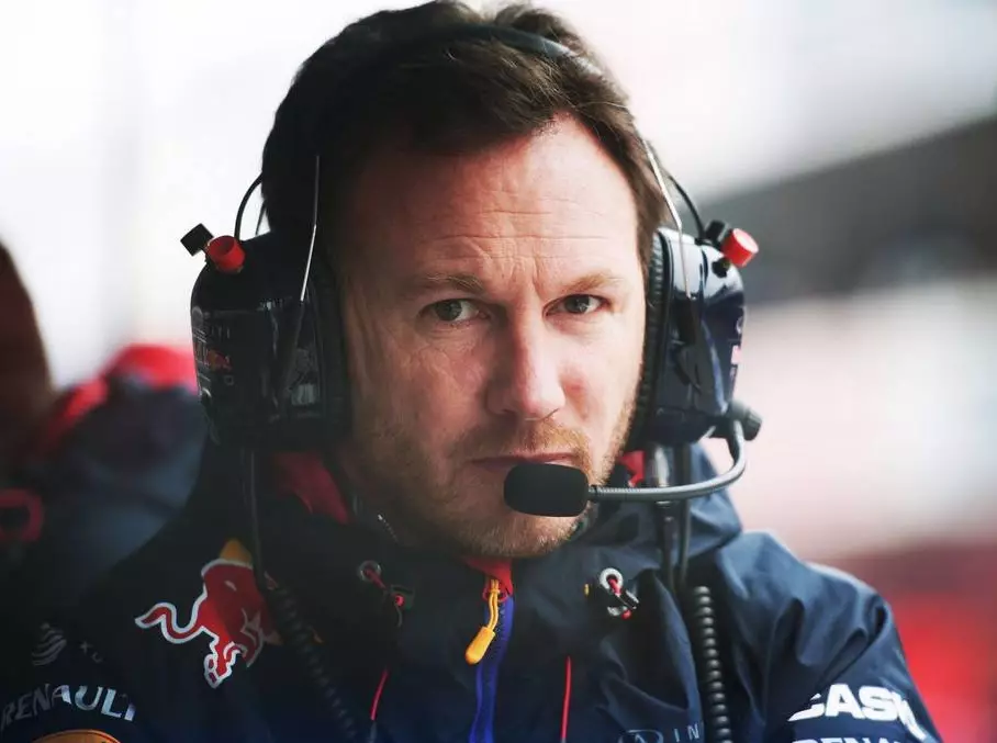 Foto zur News: Horner nimmt Renault in die Pflicht: "Schlechter als 2014"