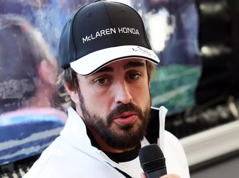 Fernando Alonso Foto zur News: Fernando Alonsos Ferrari-Zeit: Kein Blick zurück im Zorn