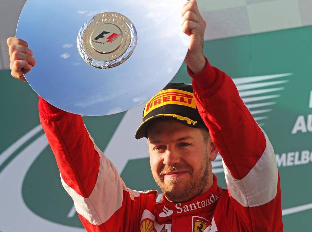 Foto zur News: Roter Heilsbringer: Coulthard vergleicht Vettel mit Schumacher