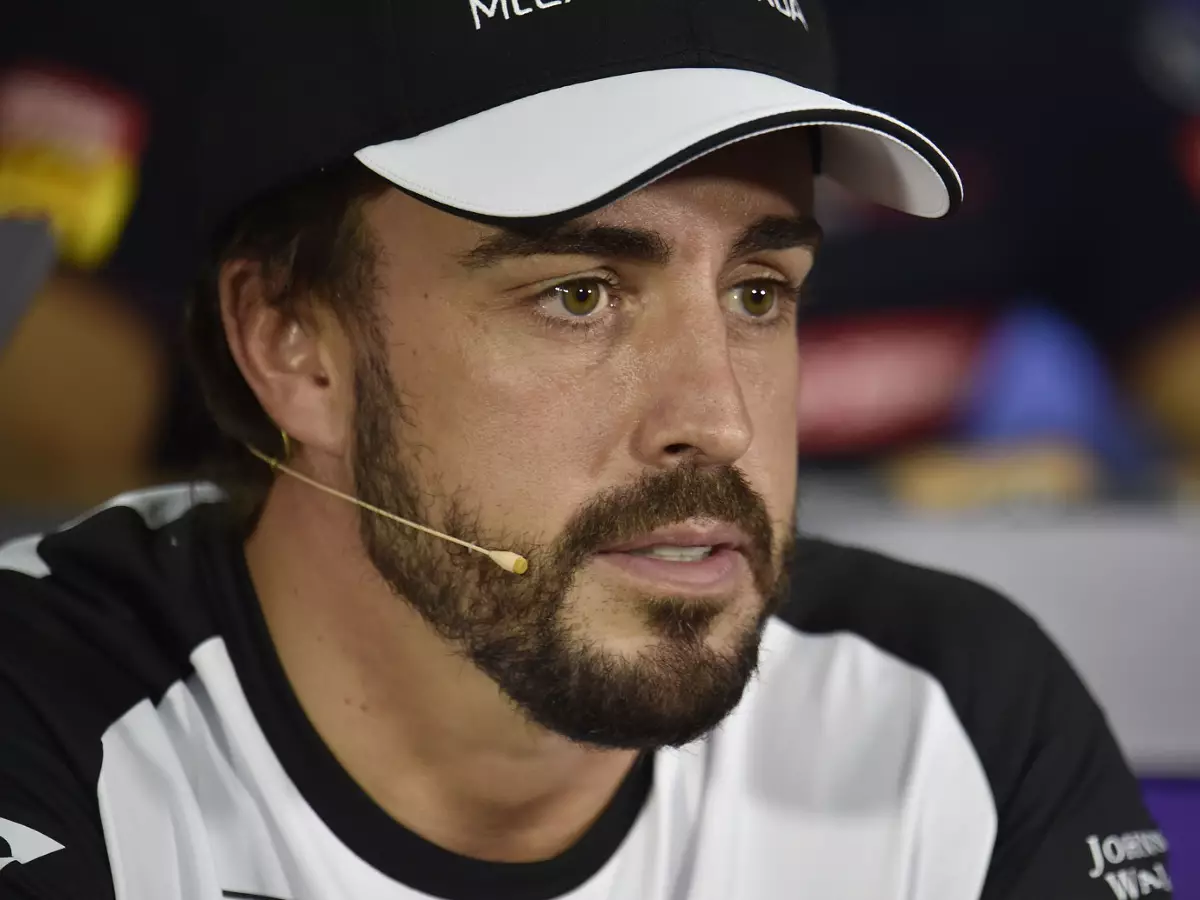 Fernando Alonso Foto zur News: Alonso redet Klartext: Verschwörung? Windböe? Quatsch!