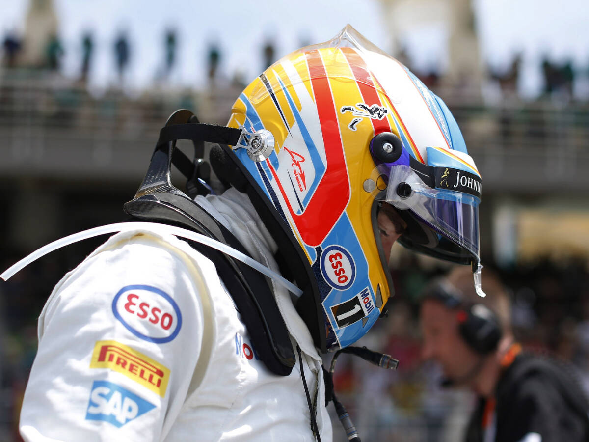 Foto zur News: Rückendeckung für Alonso: "Kritik nicht gerechtfertigt"