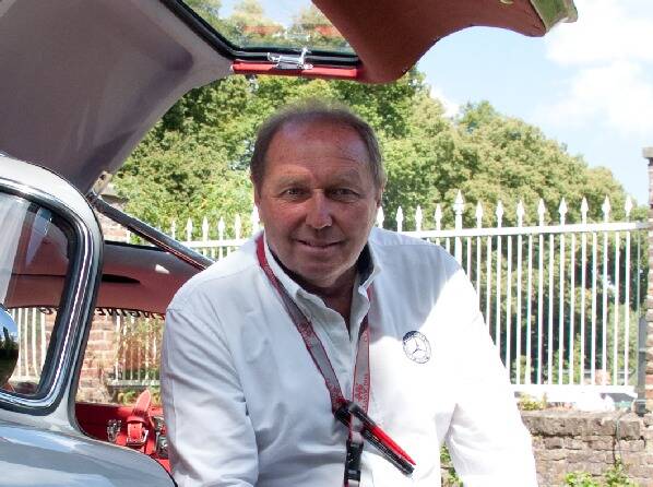 Foto zur News: Jochen Mass: Ende der 1990er-Jahre ging Formel-1-Talfahrt los