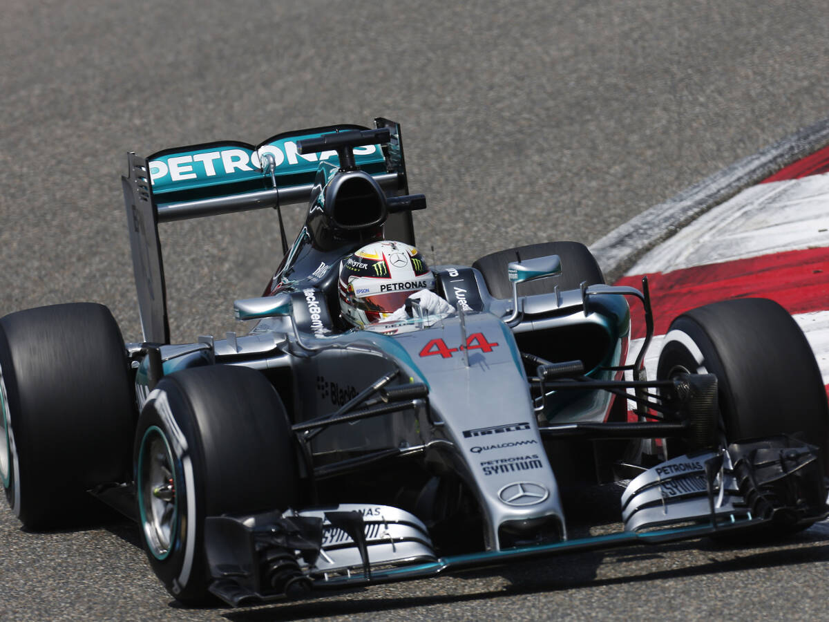 Foto zur News: Formel 1 China 2015: Hamilton dominiert Abschlusstraining