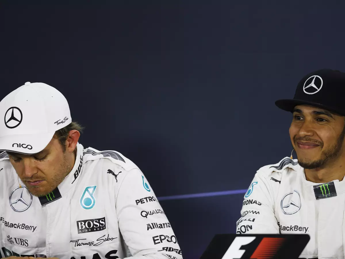 Foto zur News: Hamilton kritisiert Rosberg: Nicht genug probiert