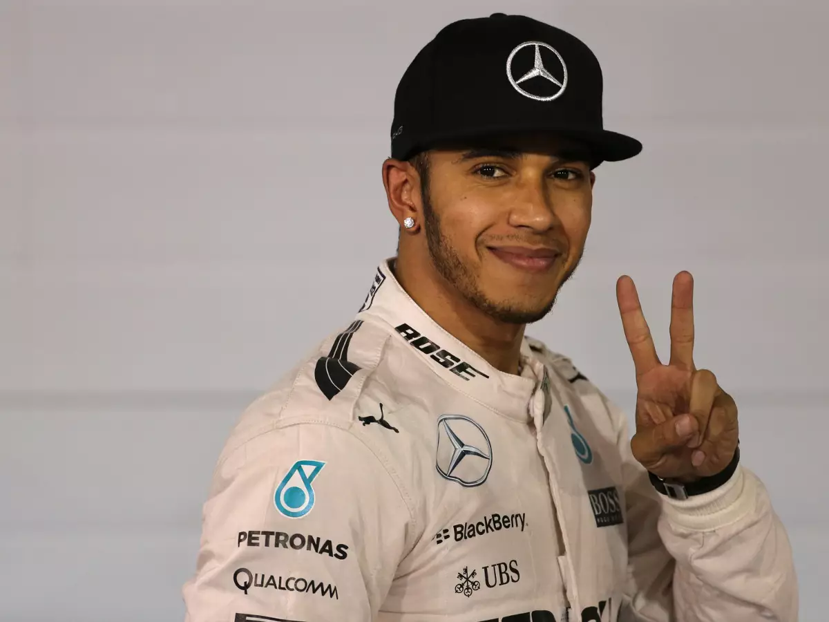 Foto zur News: Hamilton: "Wollte Superman oder Ayrton Senna werden"