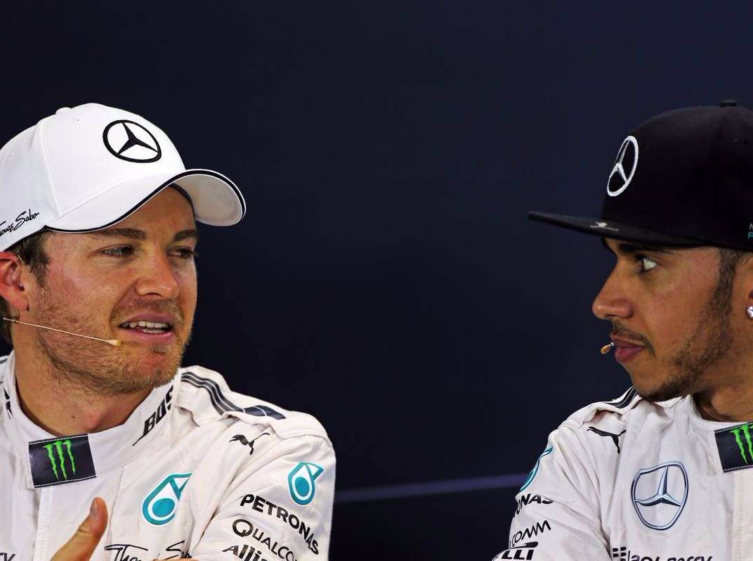 Foto zur News: Stewart: Rennpause hilft Nico Rosberg gegen Lewis Hamilton