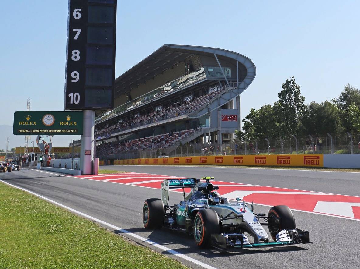 Foto zur News: Formel 1 Barcelona 2015: Mercedes dominiert erstes Training