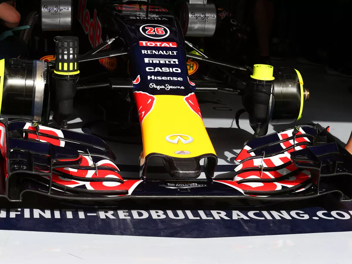 Red Bull RB11 Foto zur News: Wie sich die Formel 1 gegen Allradantrieb absichert