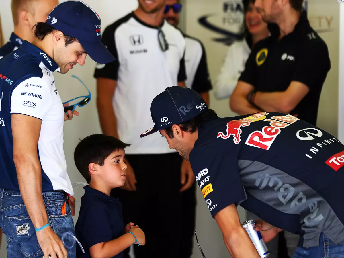 Felipe Massa, Daniel Ricciardo Foto zur News: Ricciardo über moderne Formel 1: Fehlt der Heldenepos?