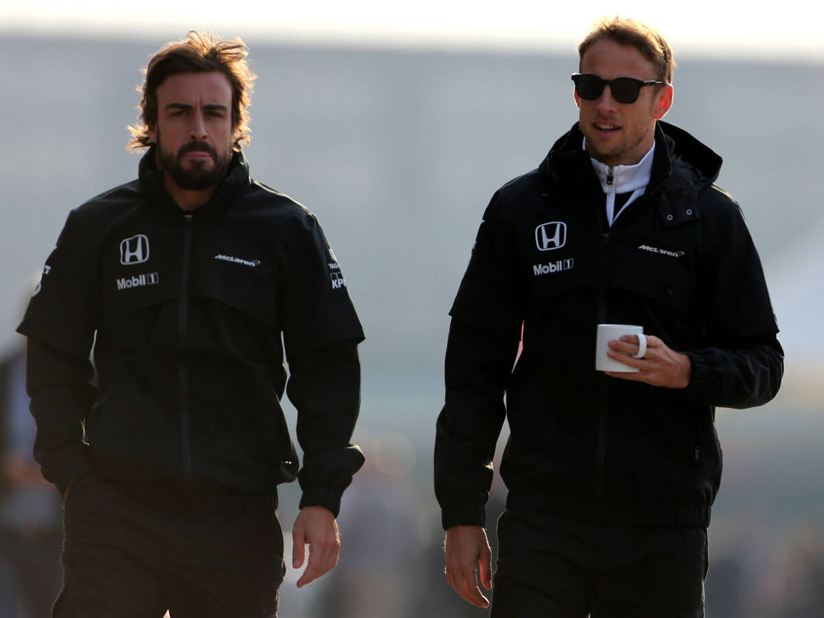 Foto zur News: Jenson Button: "Alonso zu schlagen wäre eine große Sache"
