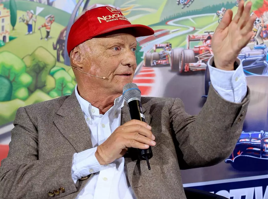 Niki Lauda Foto zur News: Niki Lauda betont: "Nicos Sieg war sehr wichtig"