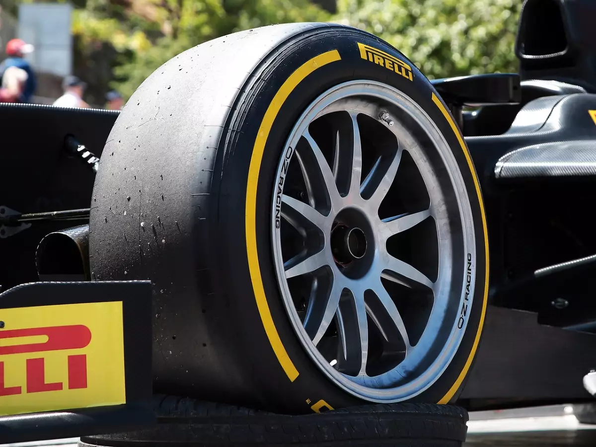 Pirelli Foto zur News: Michelin rührt Werbetrommel: "13-Zoll-Reifen sind unmodern"