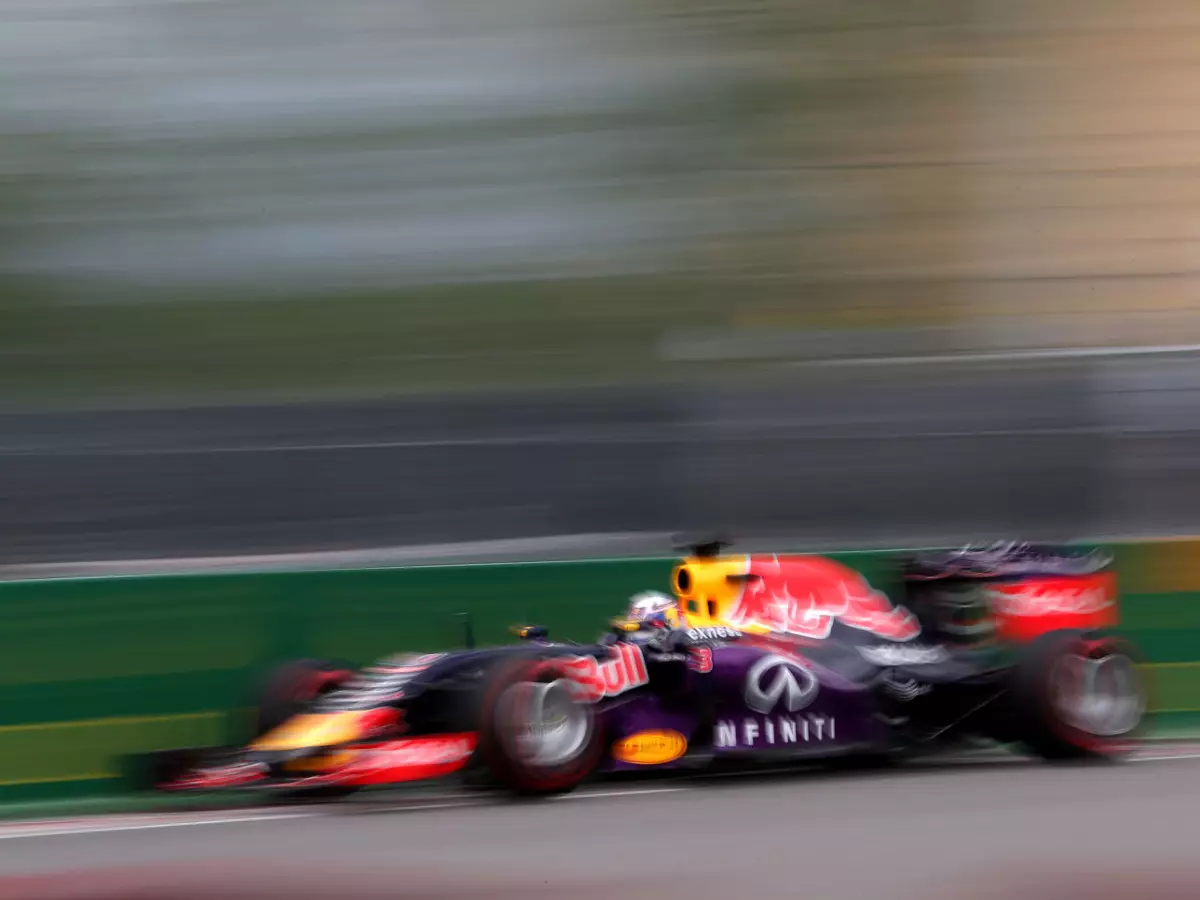 Foto zur News: Red Bull vom Regen auf dem falschen Fuß erwischt