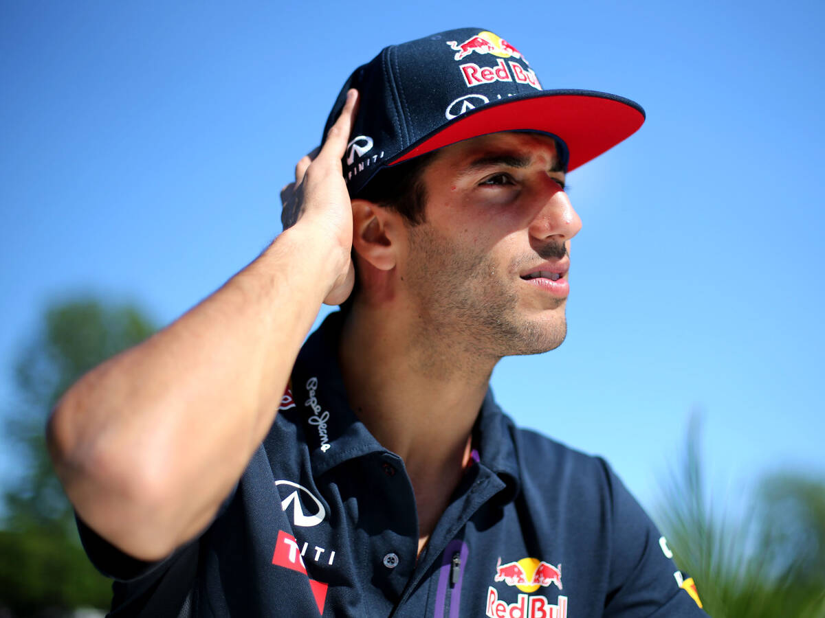 Foto zur News: Daniel Ricciardo frustriert: Nichts geht bei Red Bull