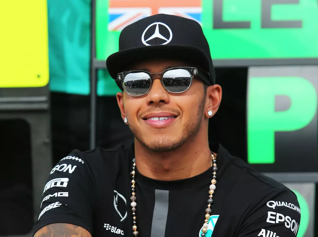 Lewis Hamilton Foto zur News: Musikus Hamilton: "Songs würden für viele Alben reichen"