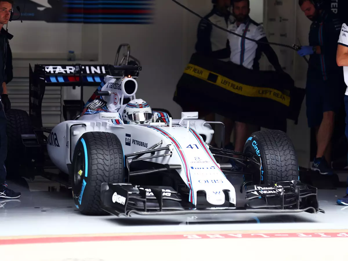 Susie Wolff Foto zur News: Williams' illegaler Flügel interessanter als Susie Wolff