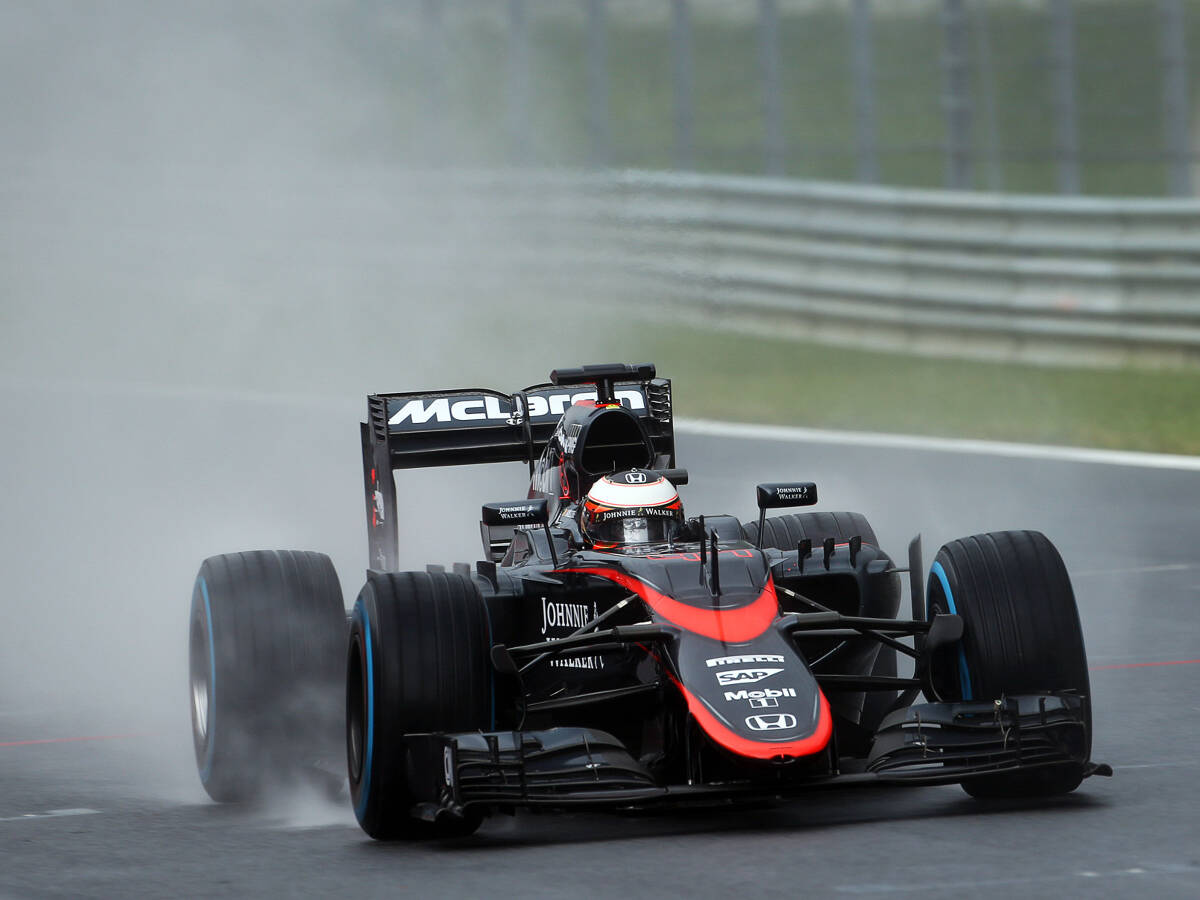 Foto zur News: Testfahrten in Spielberg: McLaren übersteht Renndistanz