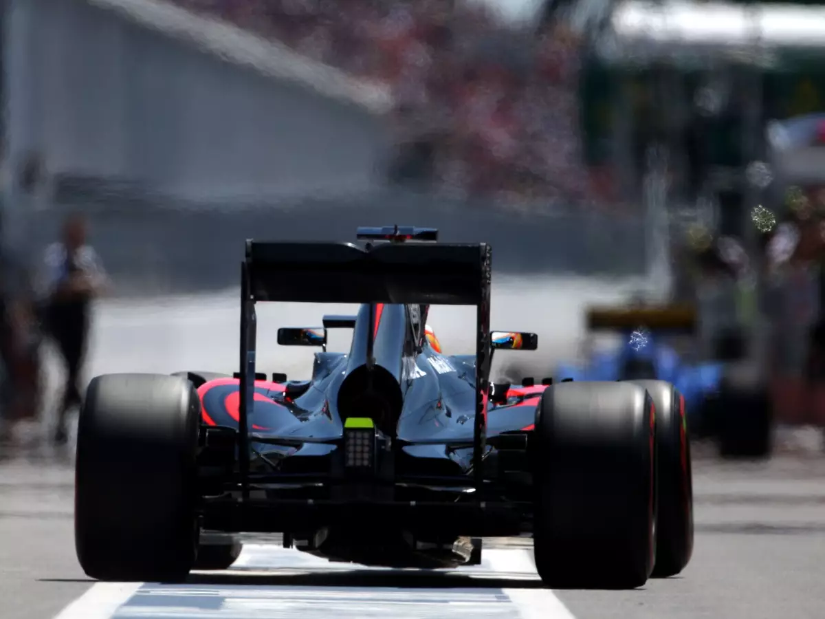 Fernando Alonso Foto zur News: Warum McLaren-Honda dieses Jahr die Lücke schließen muss