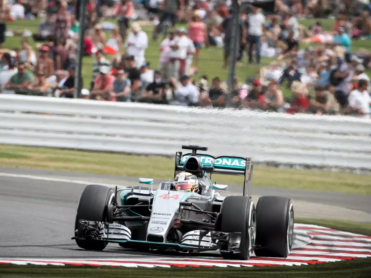 Foto zur News: Formel 1 Silverstone 2015: Hamilton dominiert Samstagmorgen