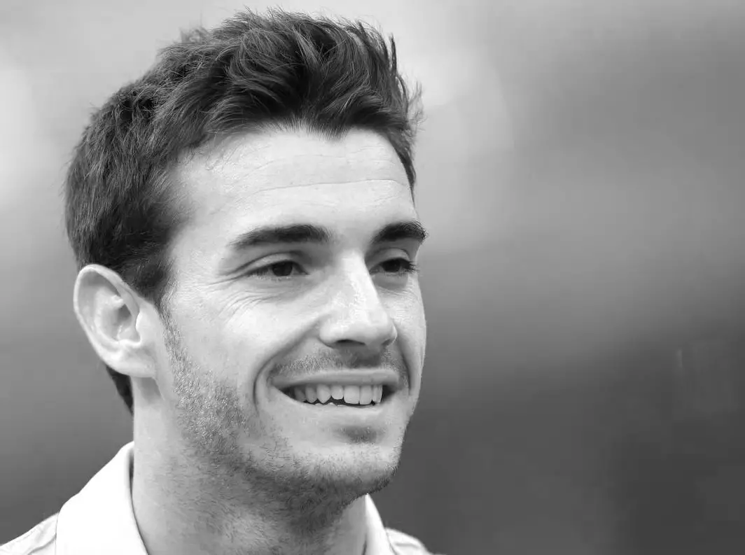 Jules Bianchi Foto zur News: Trauerfeier in Nizza: Tränenreicher Abschied von Jules Bianchi