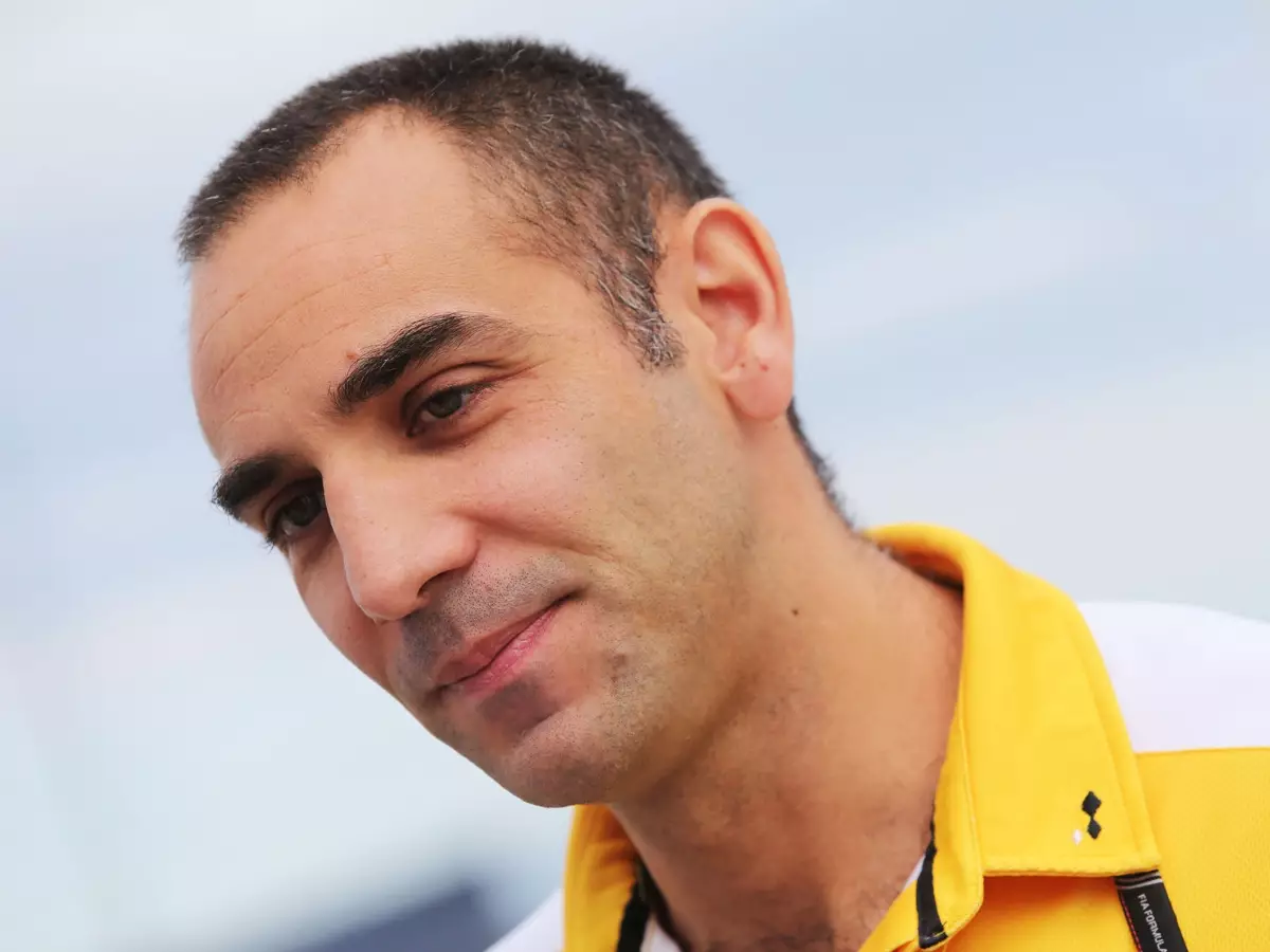 Cyril Abiteboul Foto zur News: Renault: Ecclestone-Gelder entscheiden nicht über Comeback