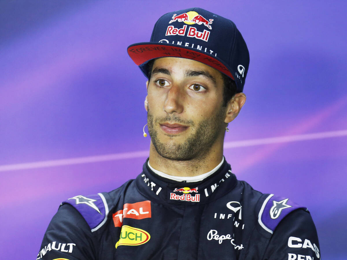 Foto zur News: Gehaltserhöhung macht Daniel Ricciardo nicht glücklich