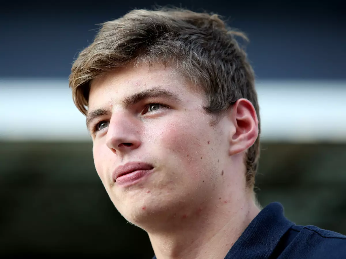 Foto zur News: Verstappen 2017 zu Ferrari? Schmunzeln bei Red Bull