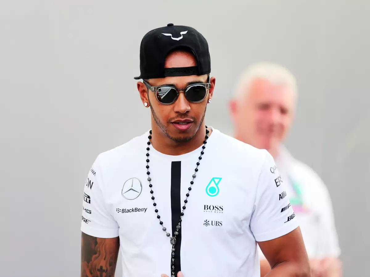 Lewis Hamilton Foto zur News: Hamilton kritisiert Pirelli: Maßnahmen als "Desaster"?