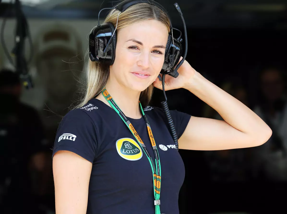 Carmen Jorda Foto zur News: Testfahrerin Jorda ignoriert Kritiker und wünscht ihnen Glück