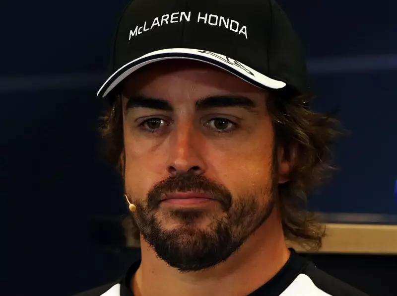 Foto zur News: Fernando Alonso gibt zu: McLaren hatte in Ungarn viel Glück