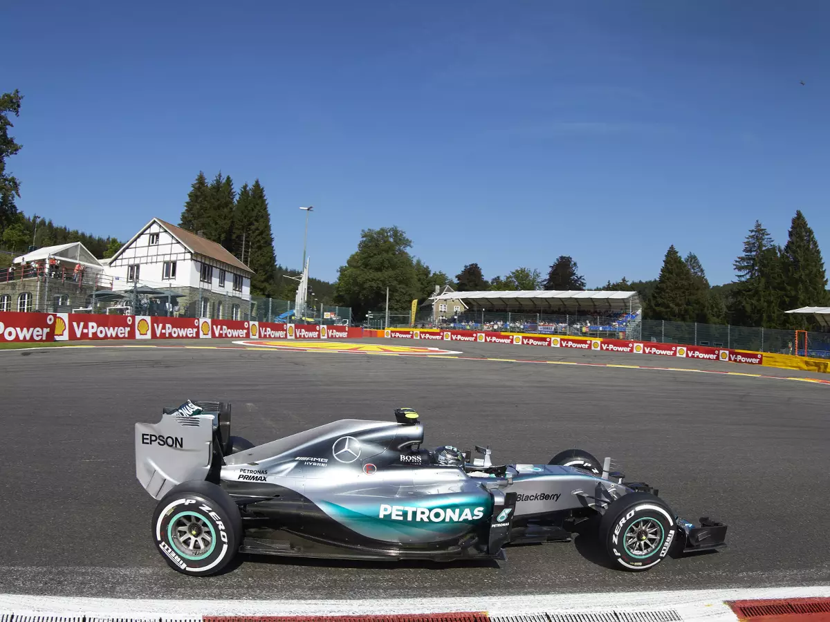 Foto zur News: Wetter in Spa: Keine Abkühlung auf dem Asphalt