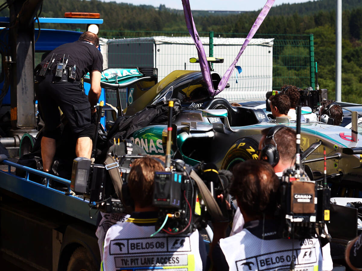 Foto zur News: Erinnerungen an Silverstone 2013: Sind die Reifen sicher?