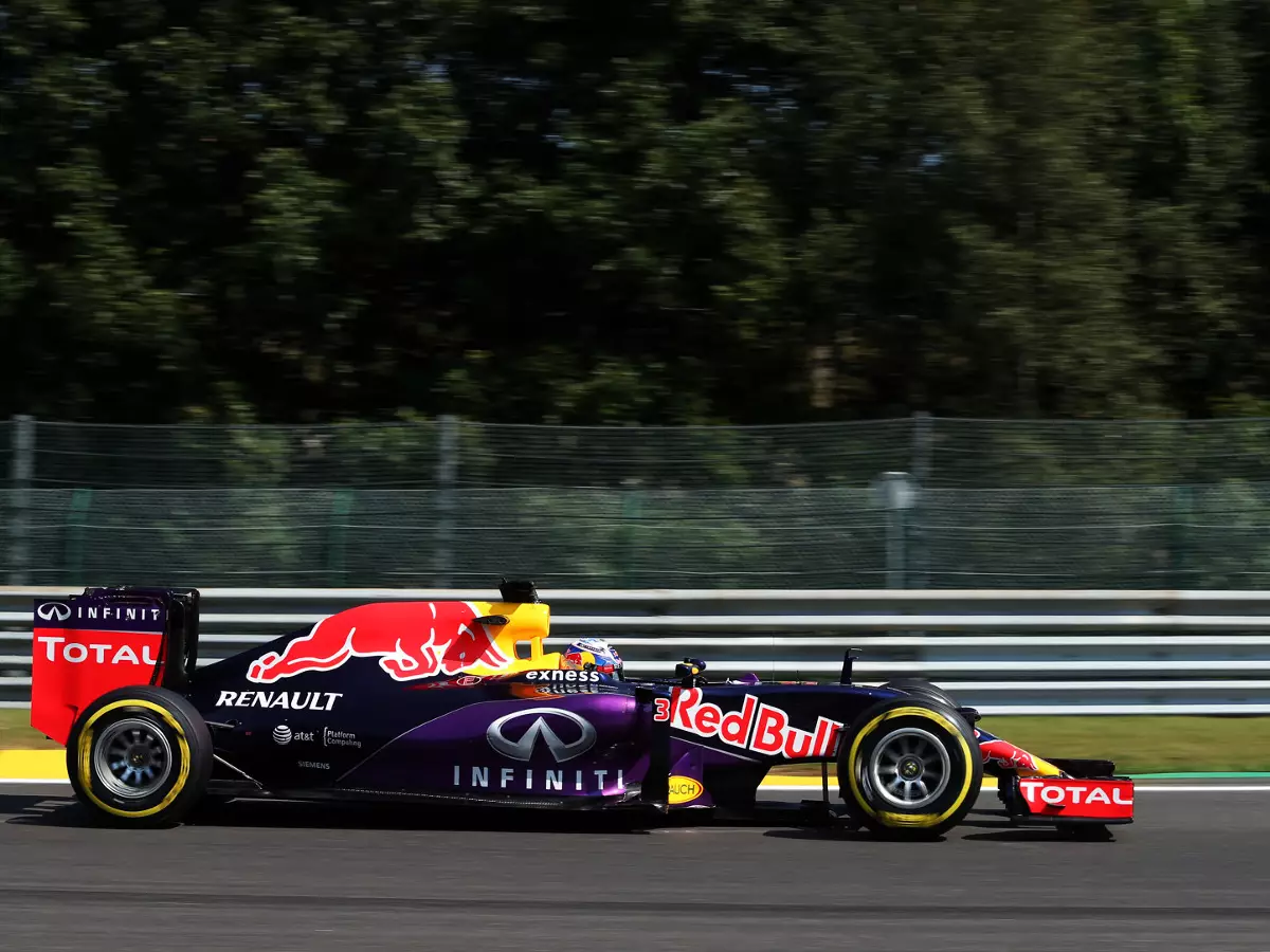 Foto zur News: Red Bull: Ein einsamer Renault in den Top 8