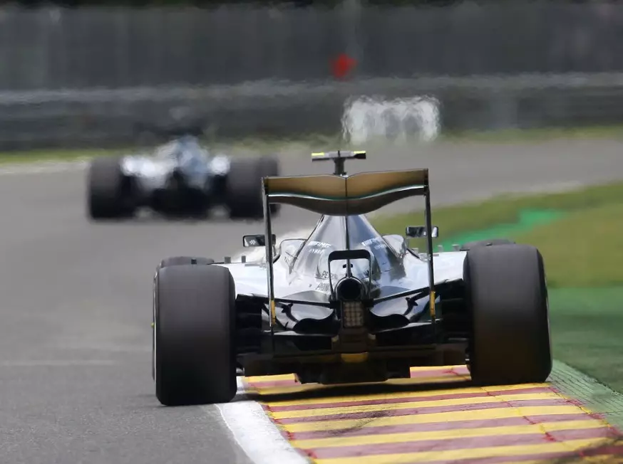 Nico Rosberg Foto zur News: Antriebe vor Sotschi: Mercedes-Kunden müssen weiter warten