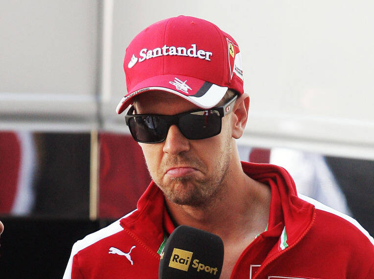 Foto zur News: Metallspäne im Getriebeöl: Vettel verliert fünf Startplätze