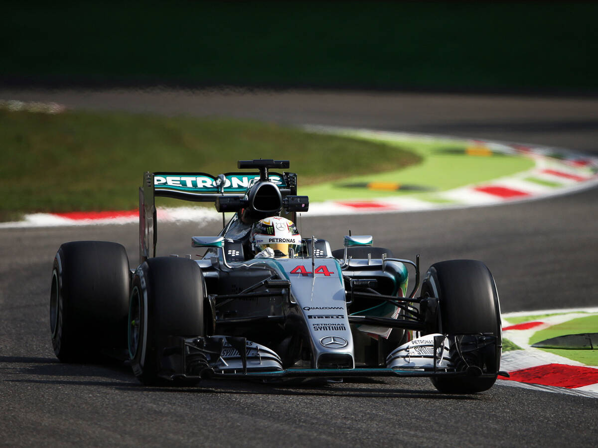 Foto zur News: Formel 1 Italien 2015: Mercedes-Duo behält die Oberhand