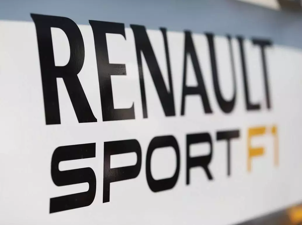 Renault Foto zur News: Renault-Werksteam 2016: Jetzt geht's ums Geld