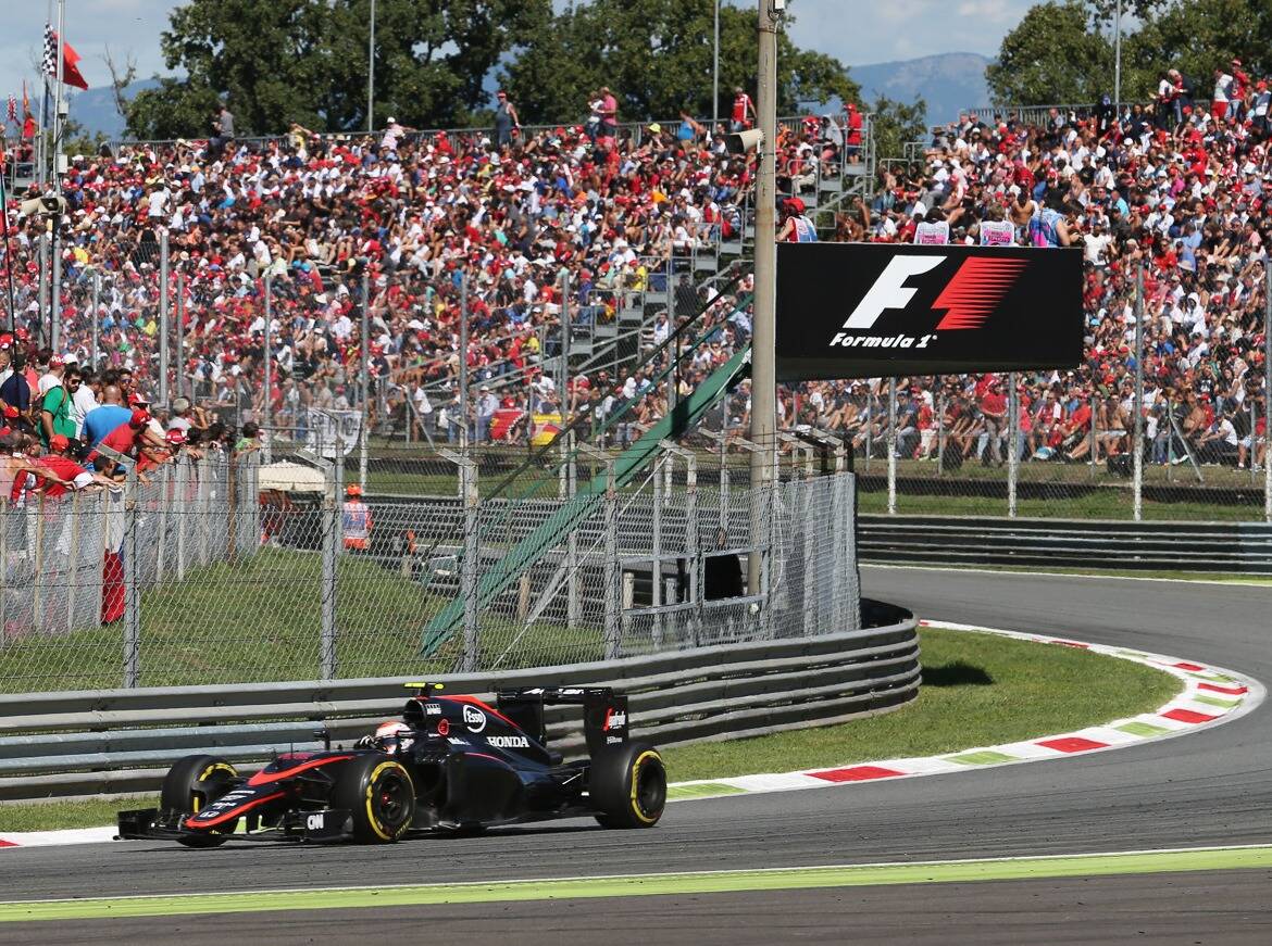 Foto zur News: "Schmerzhaft": McLaren-Honda erlebt Demütigung in Monza