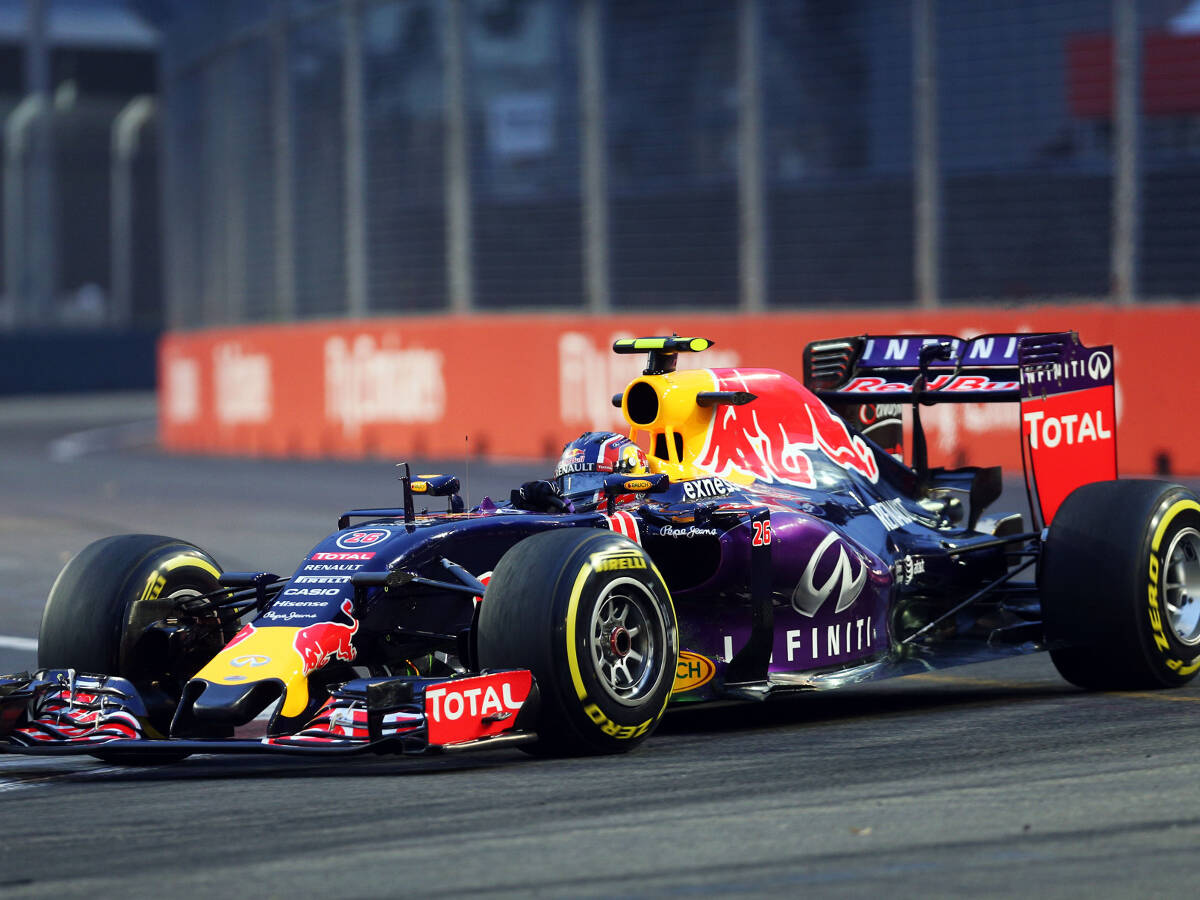 Foto zur News: Formel 1 Singapur 2015: Daniil Kwjat überrascht mit Bestzeit