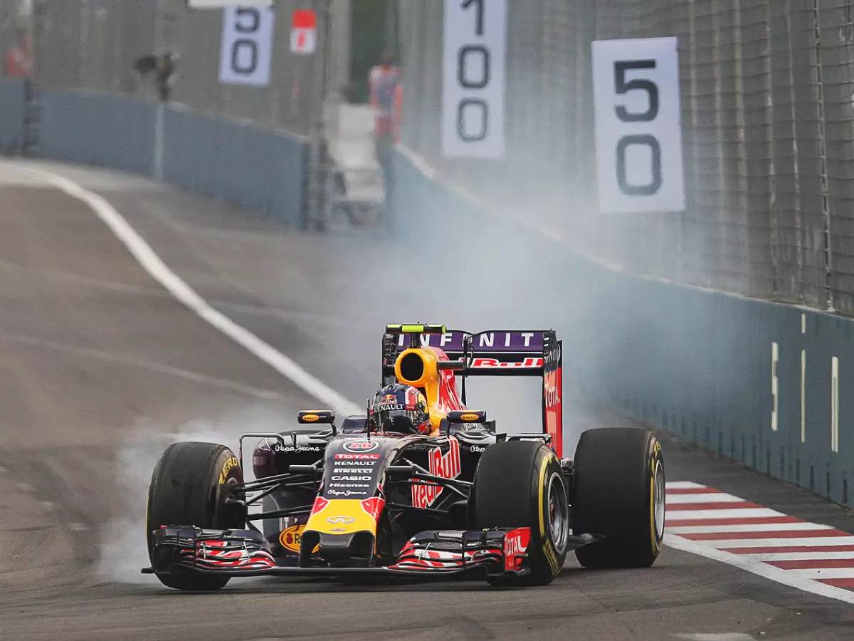 Daniil Kwjat Foto zur News: Singapur: Wo Red Bull das Qualifying gegen Ferrari verlor