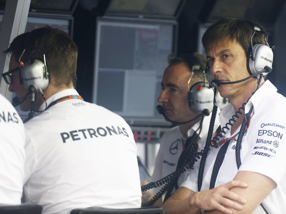 Foto zur News: Mercedes nach Singapur: "Vettel wird nicht immer gewinnen"