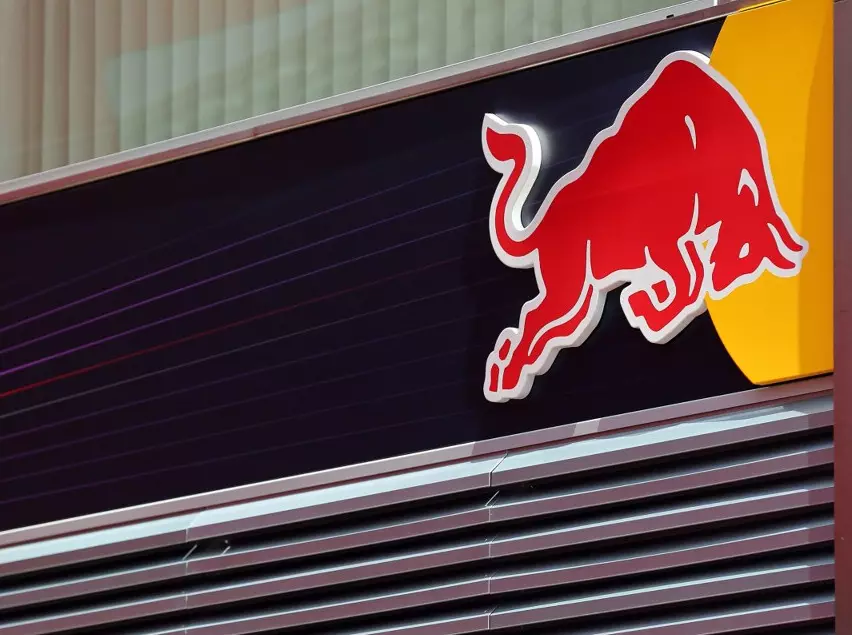 Foto zur News: Am selben Tag wie Mercedes: Red Bull verkündet Launch-Termin
