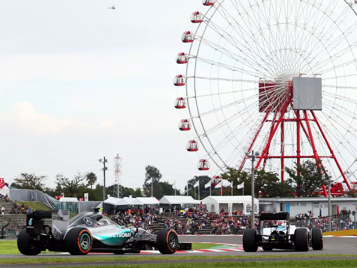 Foto zur News: Formel 1 Japan 2015: Mercedes zurück an der Spitze