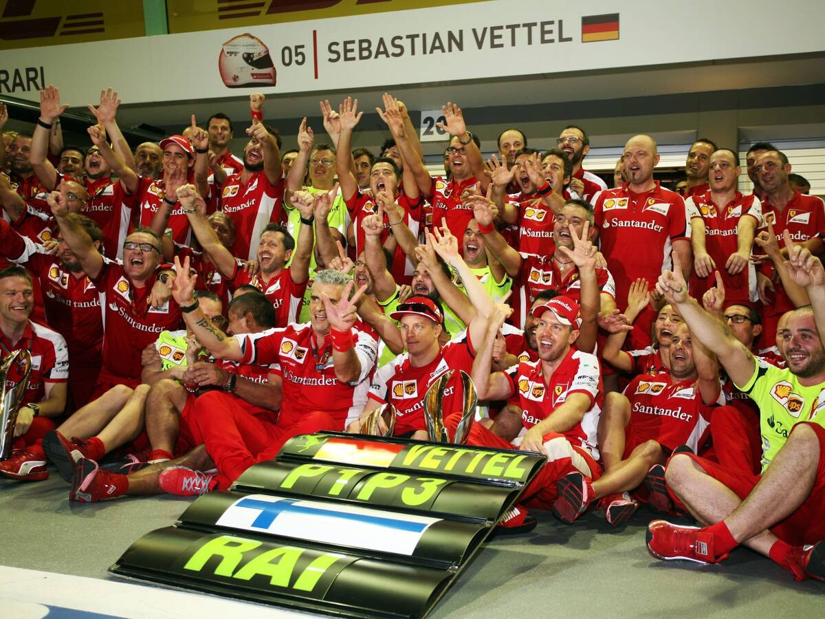 Foto zur News: Ferrari-Teamchef Arrivabene: "Vettel besser als Schumacher"