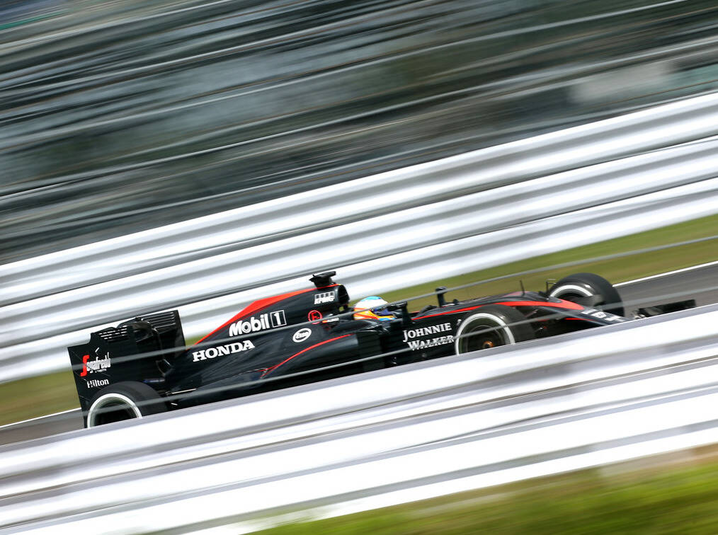 Foto zur News: McLarens Hoffnung: Bringt Regelnovelle 2017 die Wende?