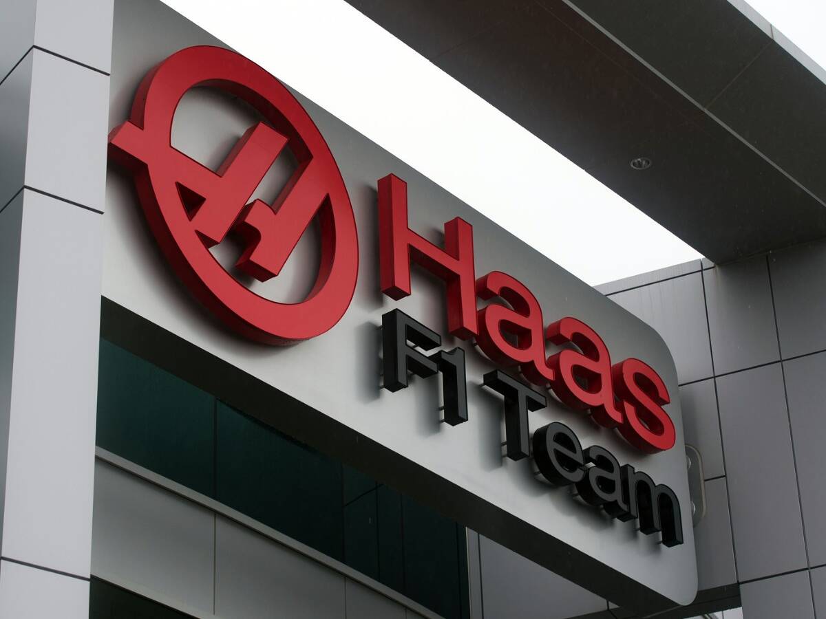 Foto zur News: Hürde gemeistert: Haas-Team besteht Crashtest