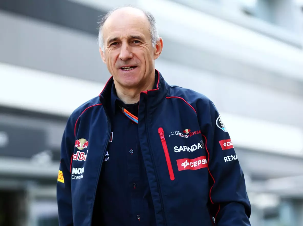 Franz Tost Foto zur News: Toro Rosso: 2015er-Ferrari-Motor für 2016 "akzeptabel"
